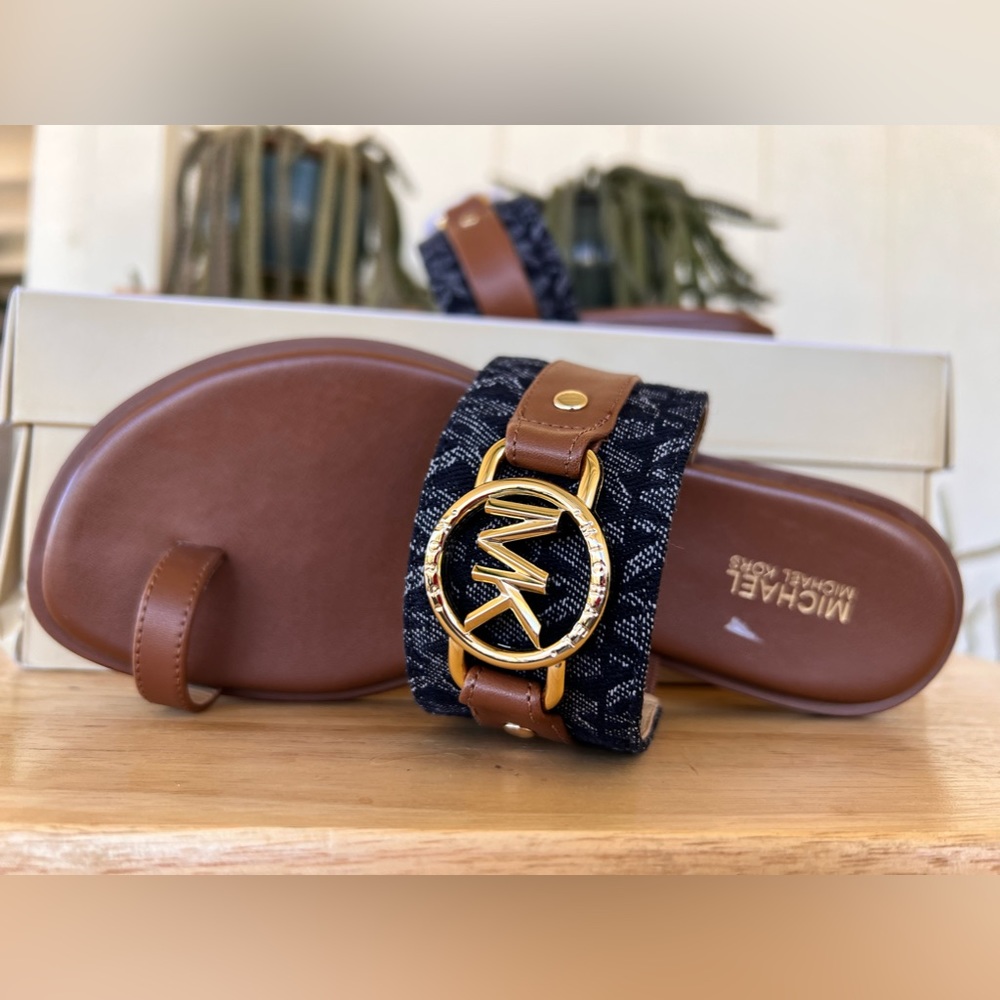 105. Michael Kors Women Rory Flat Thong Sandal - Picture 5 of 10